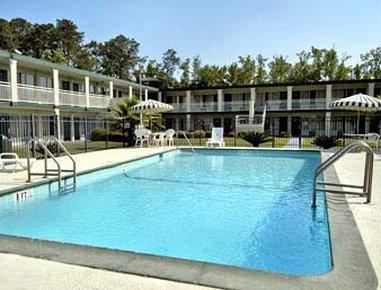 Days Inn By Wyndham Richmond Hill/Savannah Exterior foto